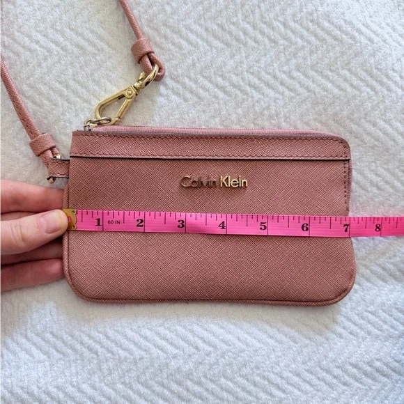 Calvin Klein Dusty Rose Wristlet Leather Clutch with Gold Hardware Like New - Picture 6 of 7